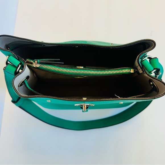 Kate Spade Marti leather large bucket bag in Kelly green / snow pea - Picture 10 of 15